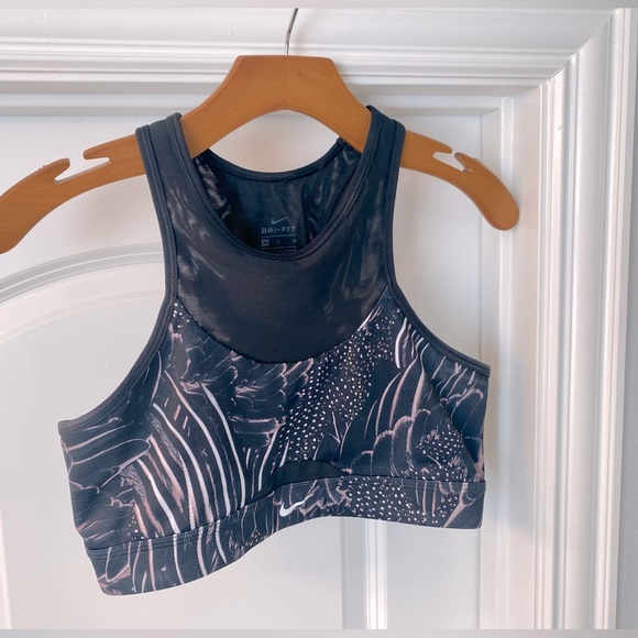 Nike High Neck Sports Bra Medium - Picture 1 of 3